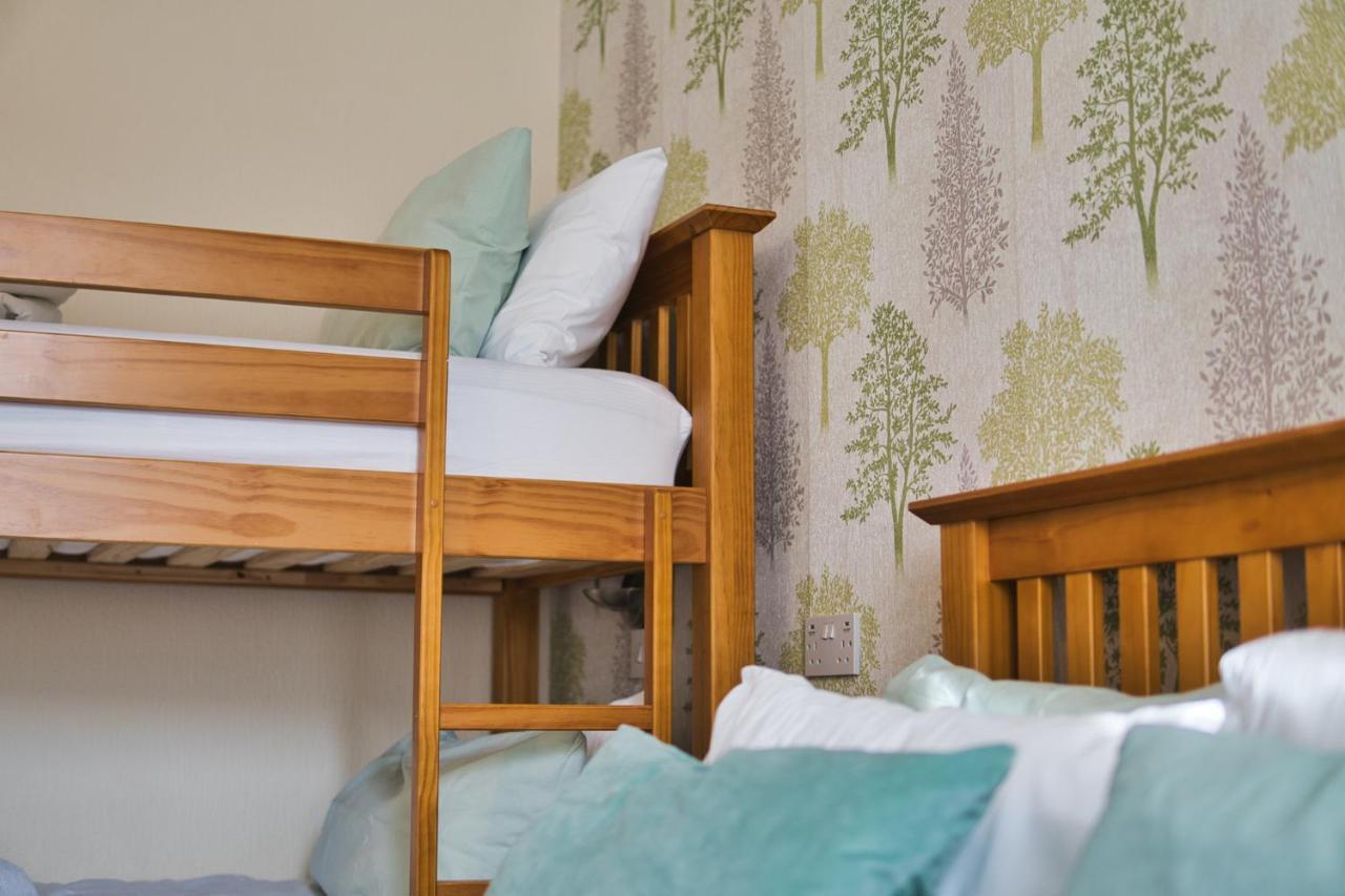 First Floor Family En-Suite