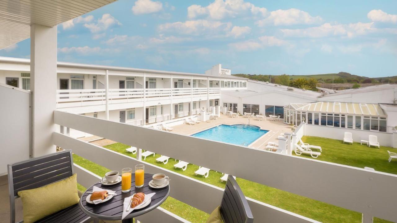 Double or Twin Room Pool View