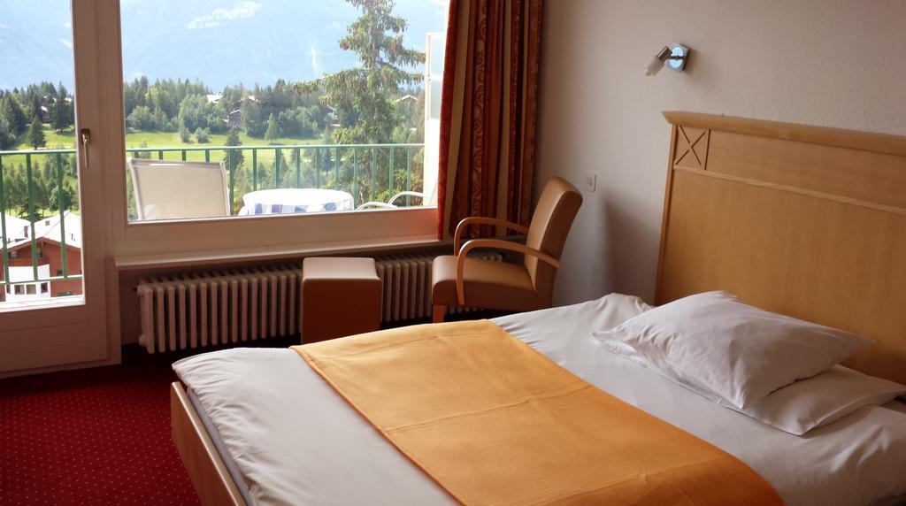 Chambre Simple Supérieure avec Balcon - Vue sur Montagne