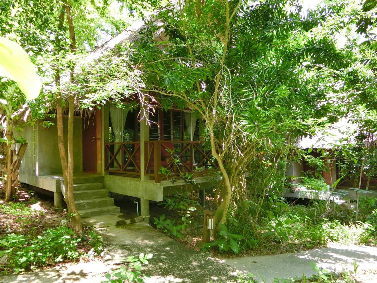 Superior Bungalow,723892060:JPEG