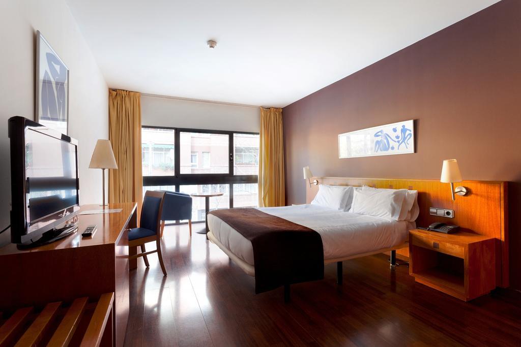 Oferta Especial - Quarto Standard com Cama de Casal ou 2 de Solteiro