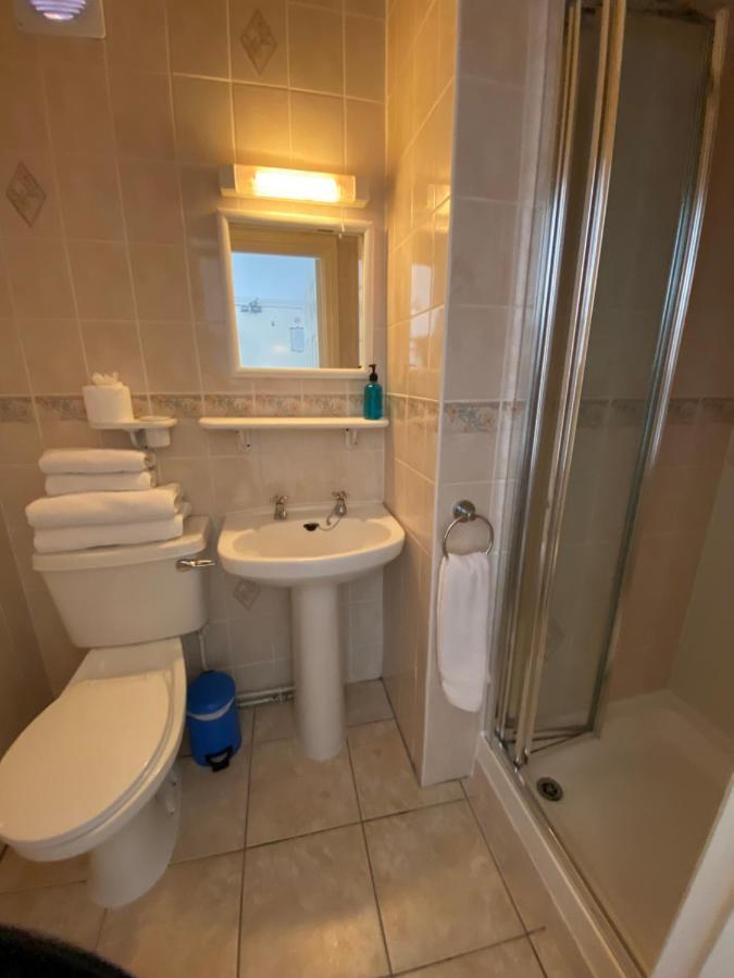 Twin Room with Private Bathroom,1722972342:JPEG