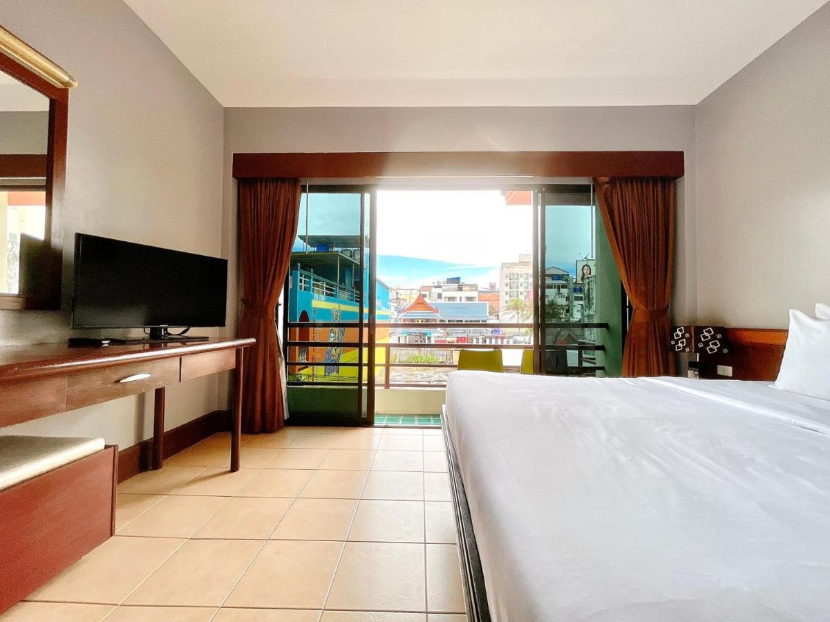 Standard Room,1672578234:JPEG