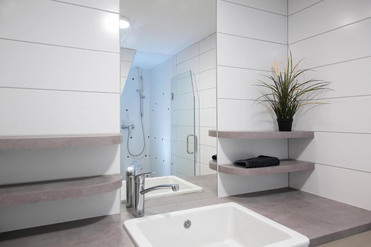 Two-Bedroom Apartment,1149323143:JPEG