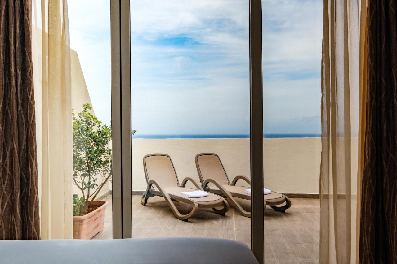 Deluxe Suite Sea View