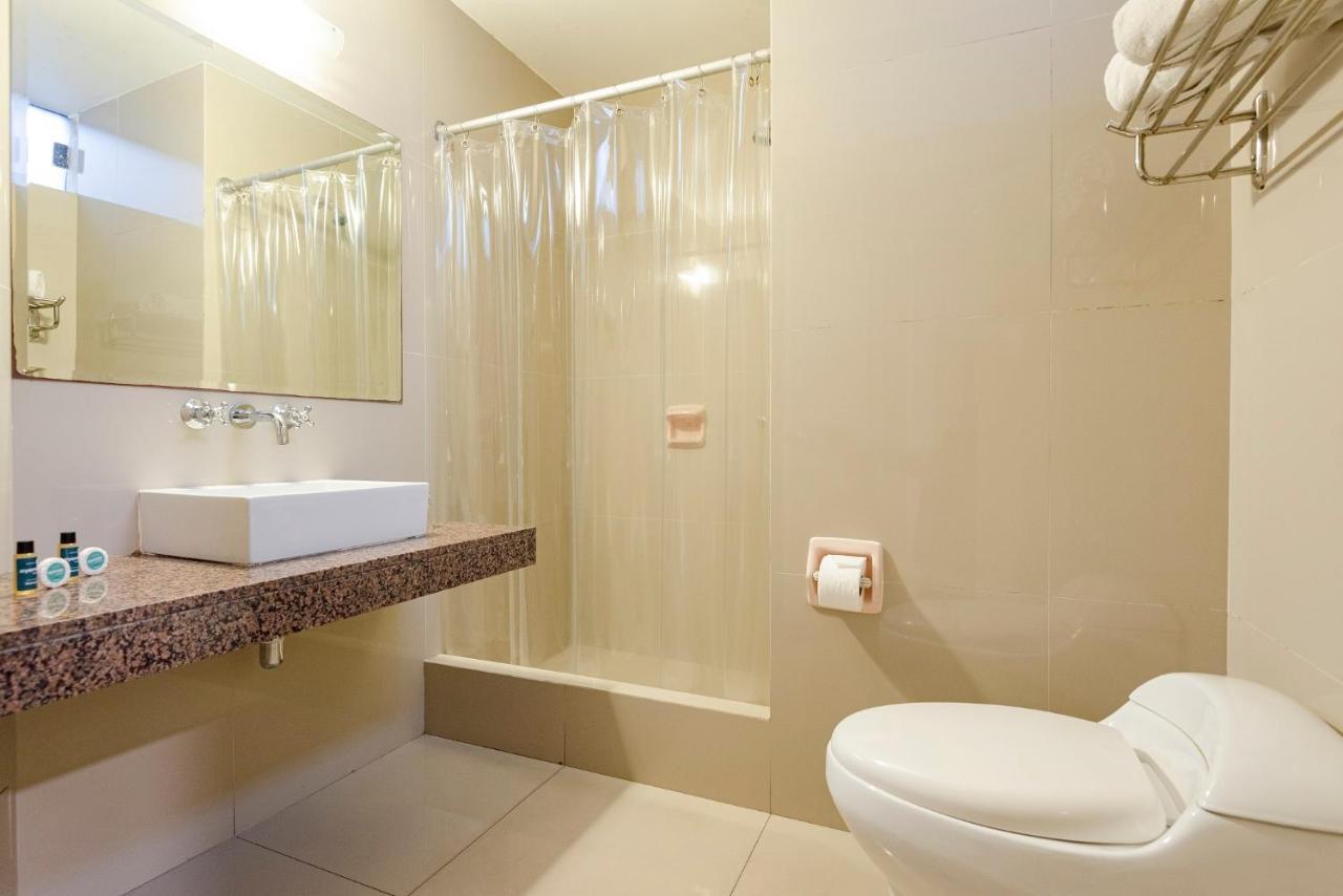 Standard Double Room,1393900937:JPEG