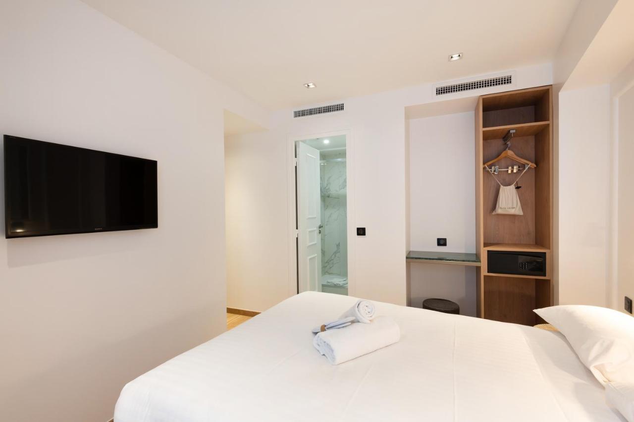 Chambre Double Supérieure - Vue sur Rue