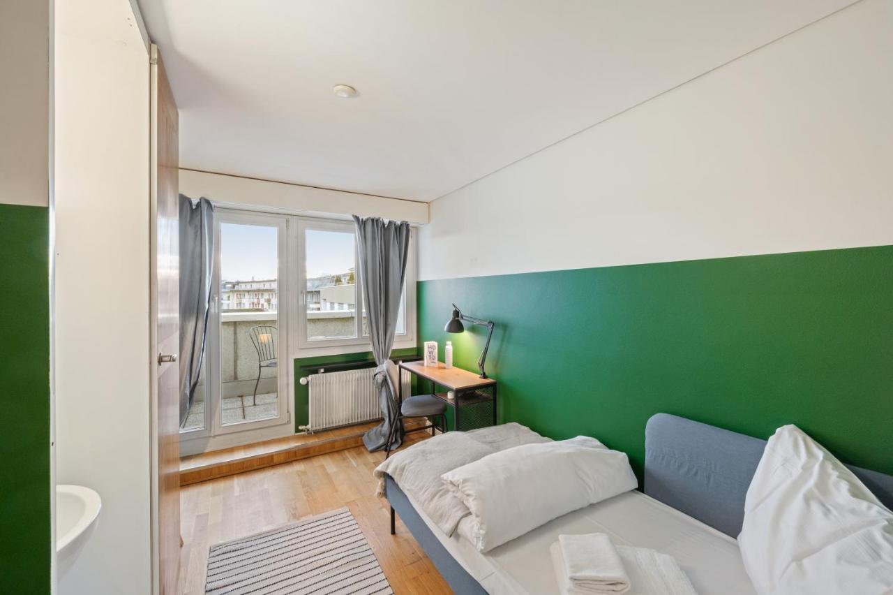 Hébergement Minimaliste avec Balcon