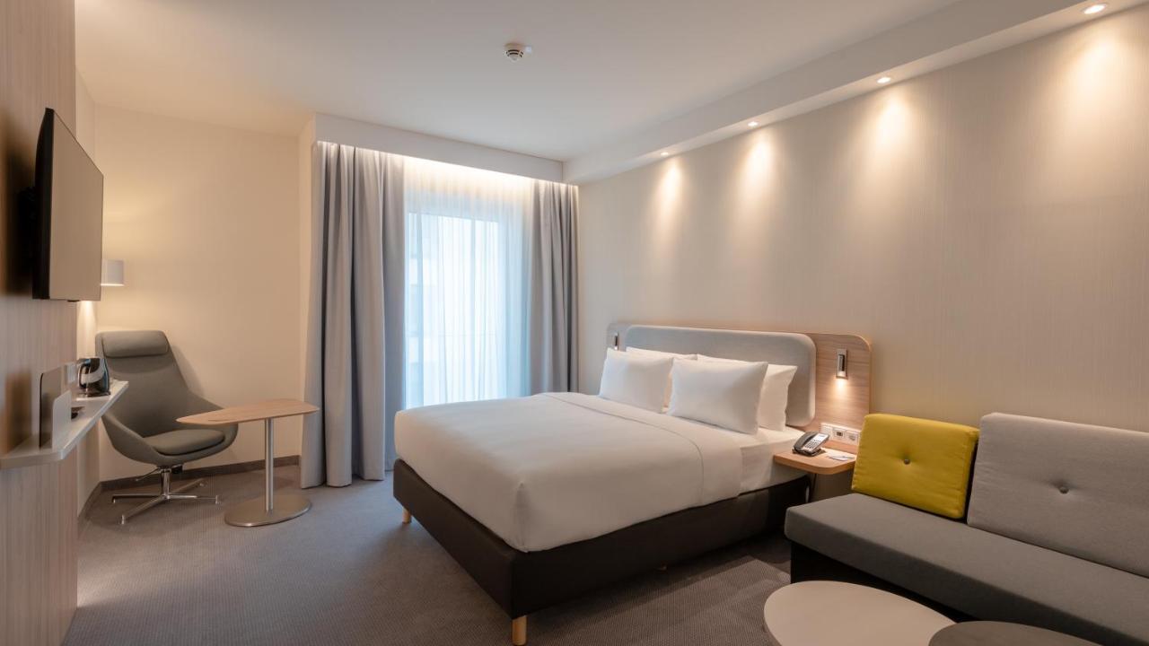 Habitación Estándar con cama grande y sofá cama - No fumadores