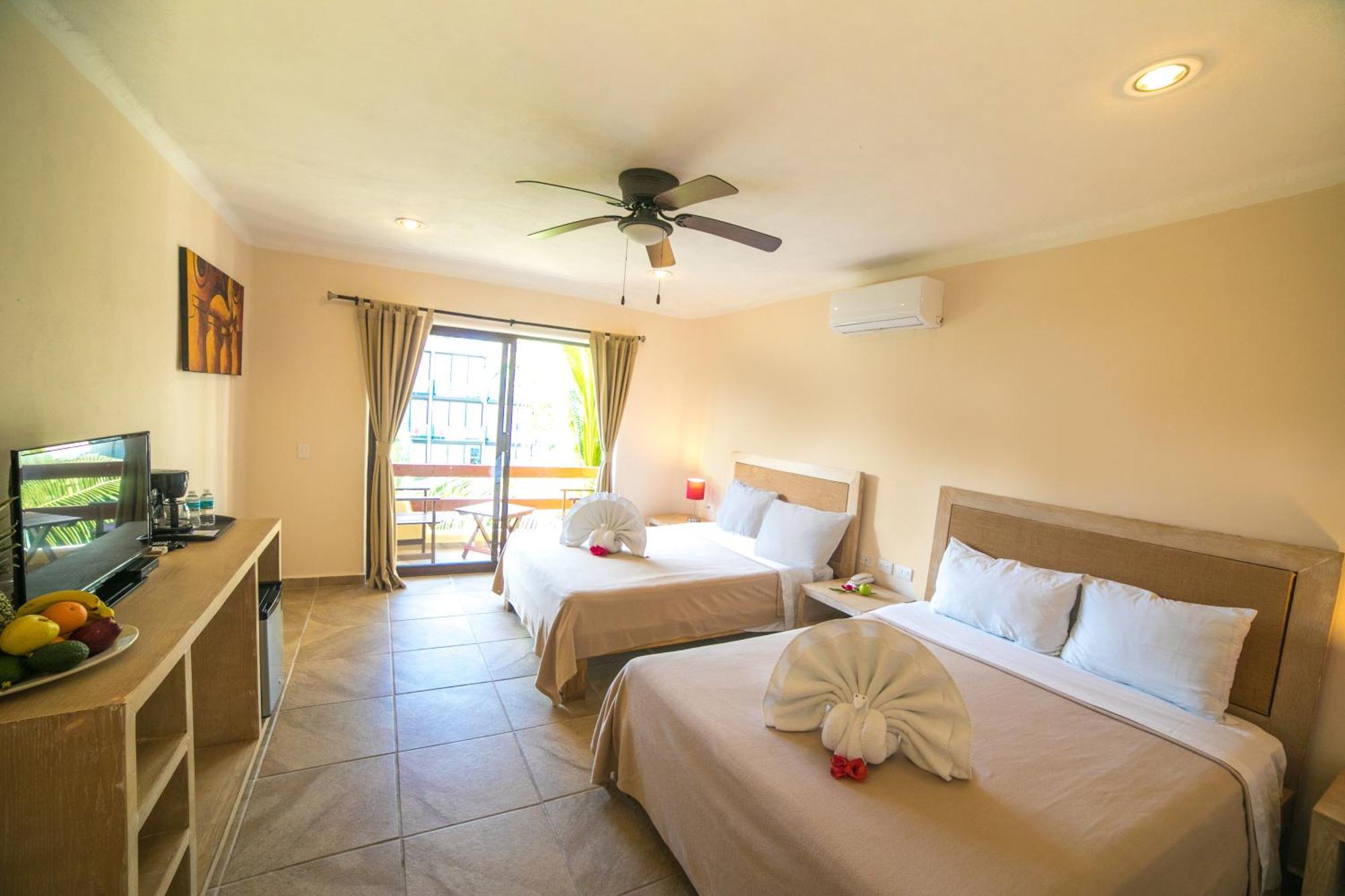 Deluxe Double Room with Balcony,1208195359:JPEG