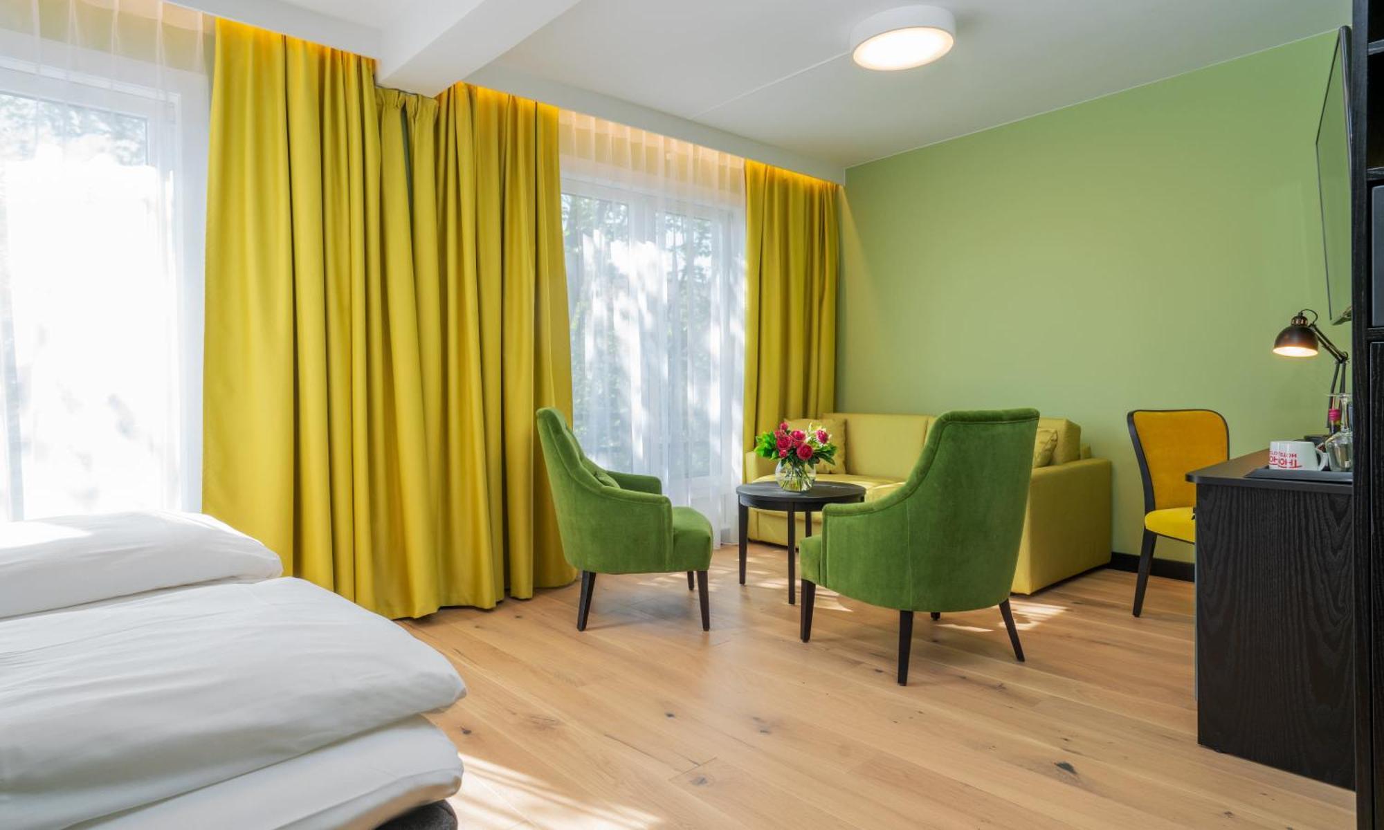 Double Room,1338525167:JPEG