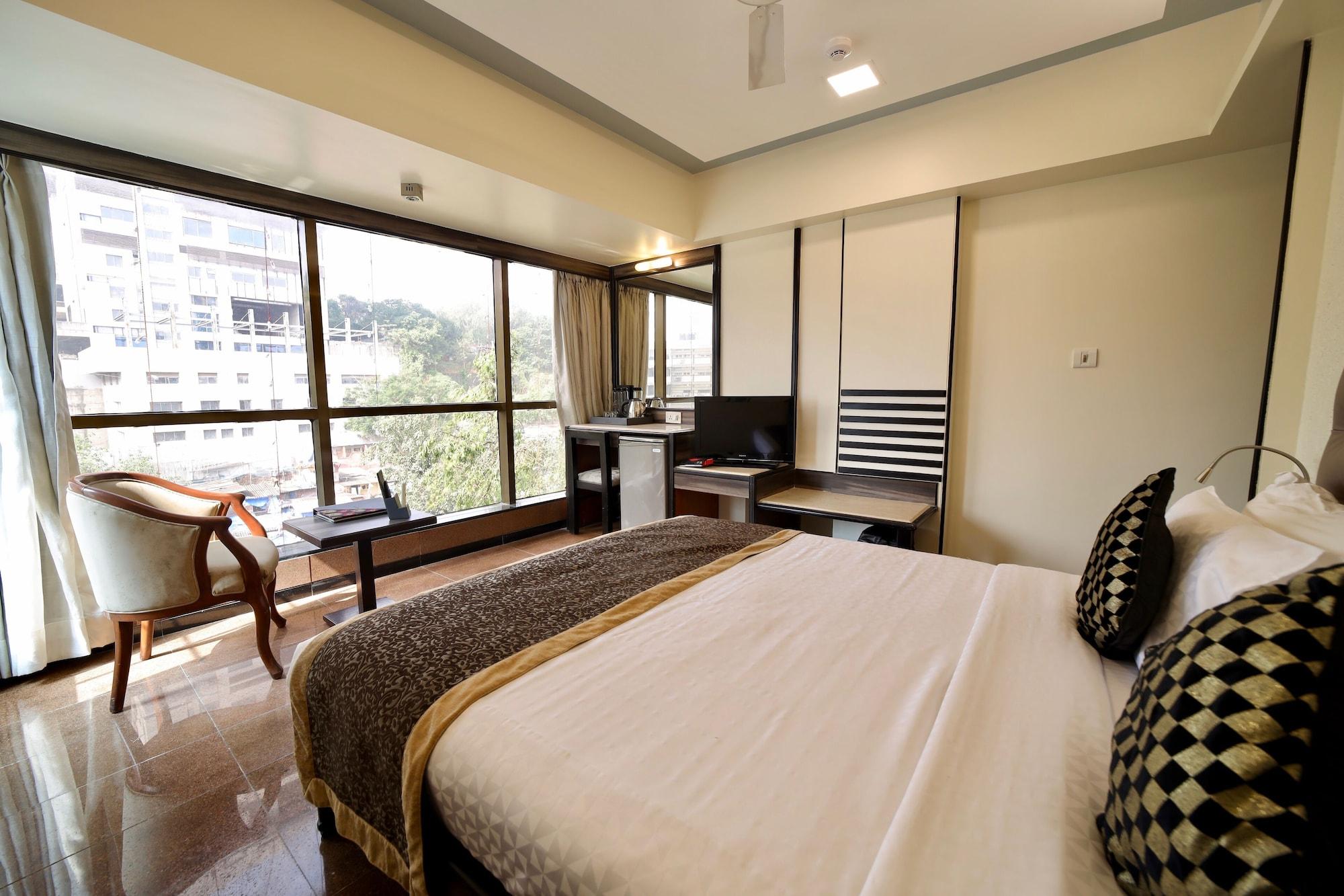 Deluxe Room With Complimentary Room Upgrade and 10% Discount on Food and Beverage