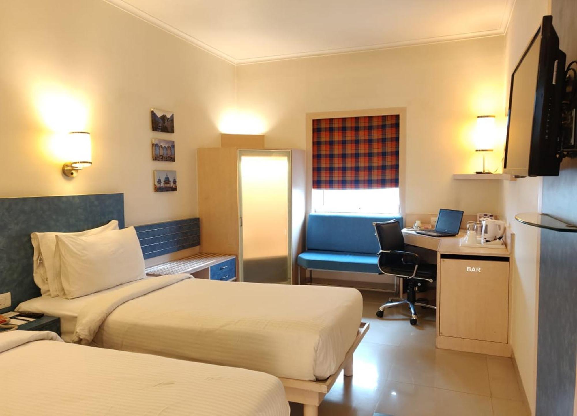 Superior Twin Room Enjoy Happy Hours 11 on Alcoholic Beverages Soft Beverages on F&B,1213180339:JPEG