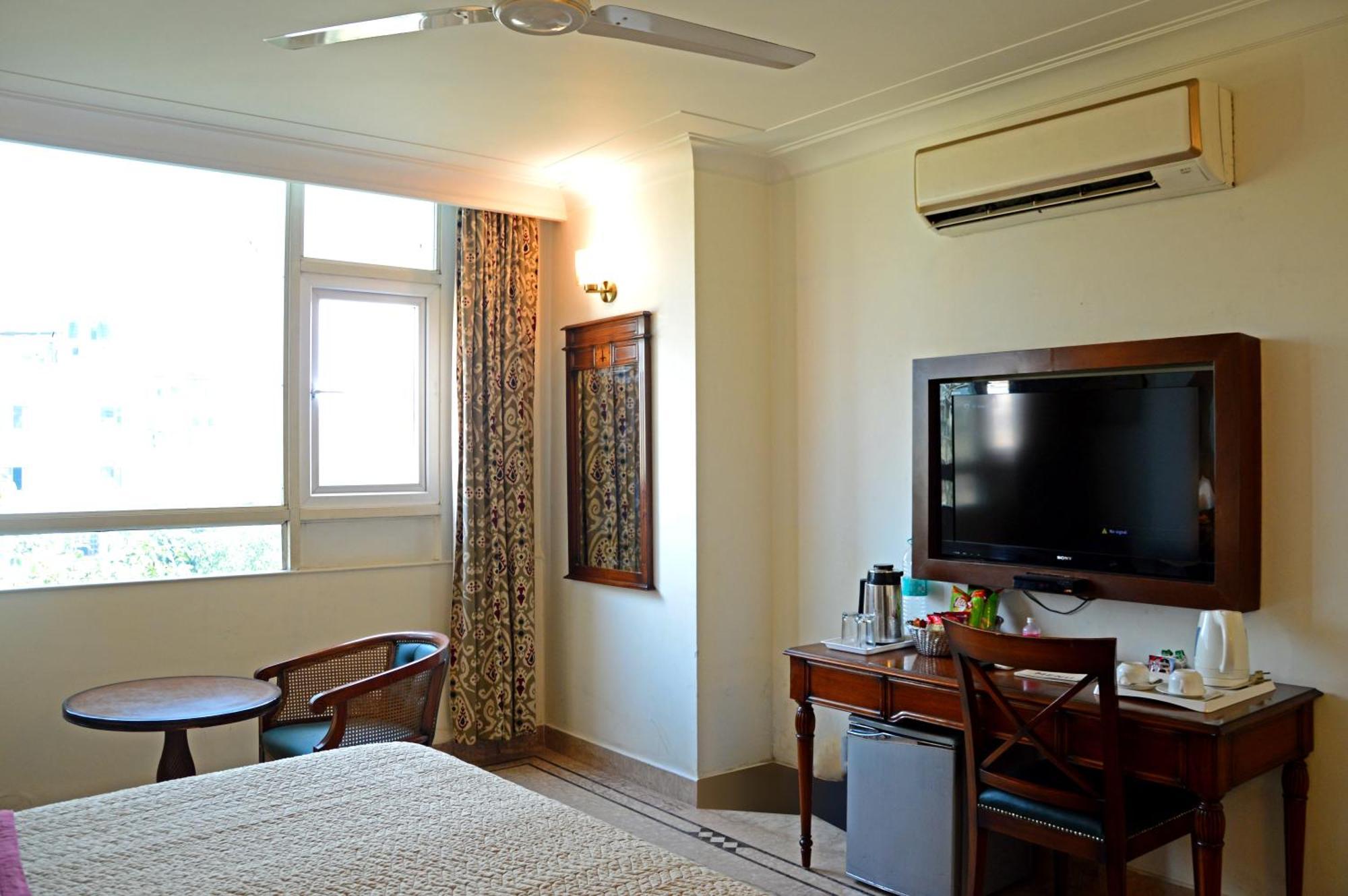 Superior Double Room Airport Pickup