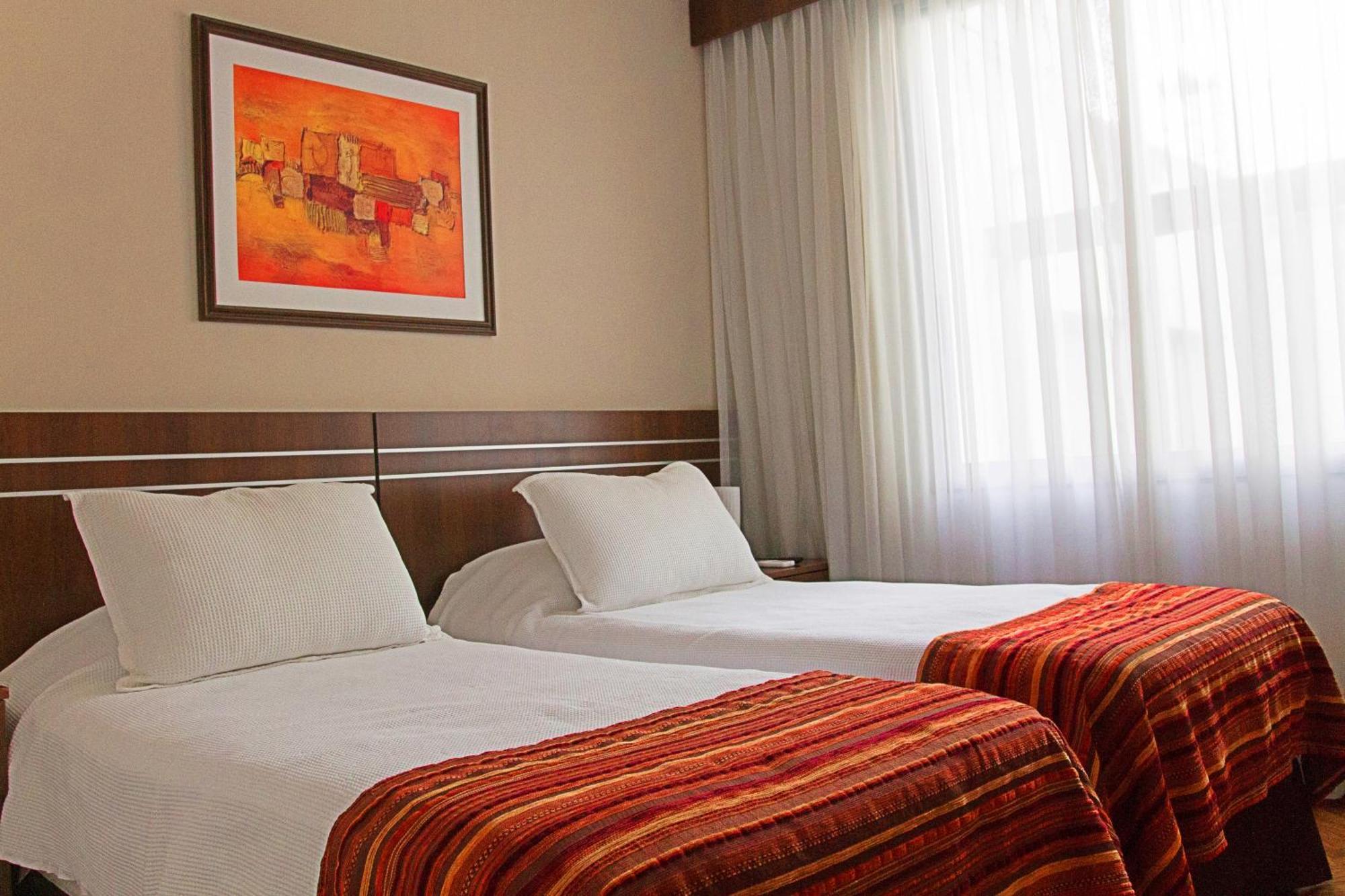 Quarto Superior com 2 Camas de Solteiro