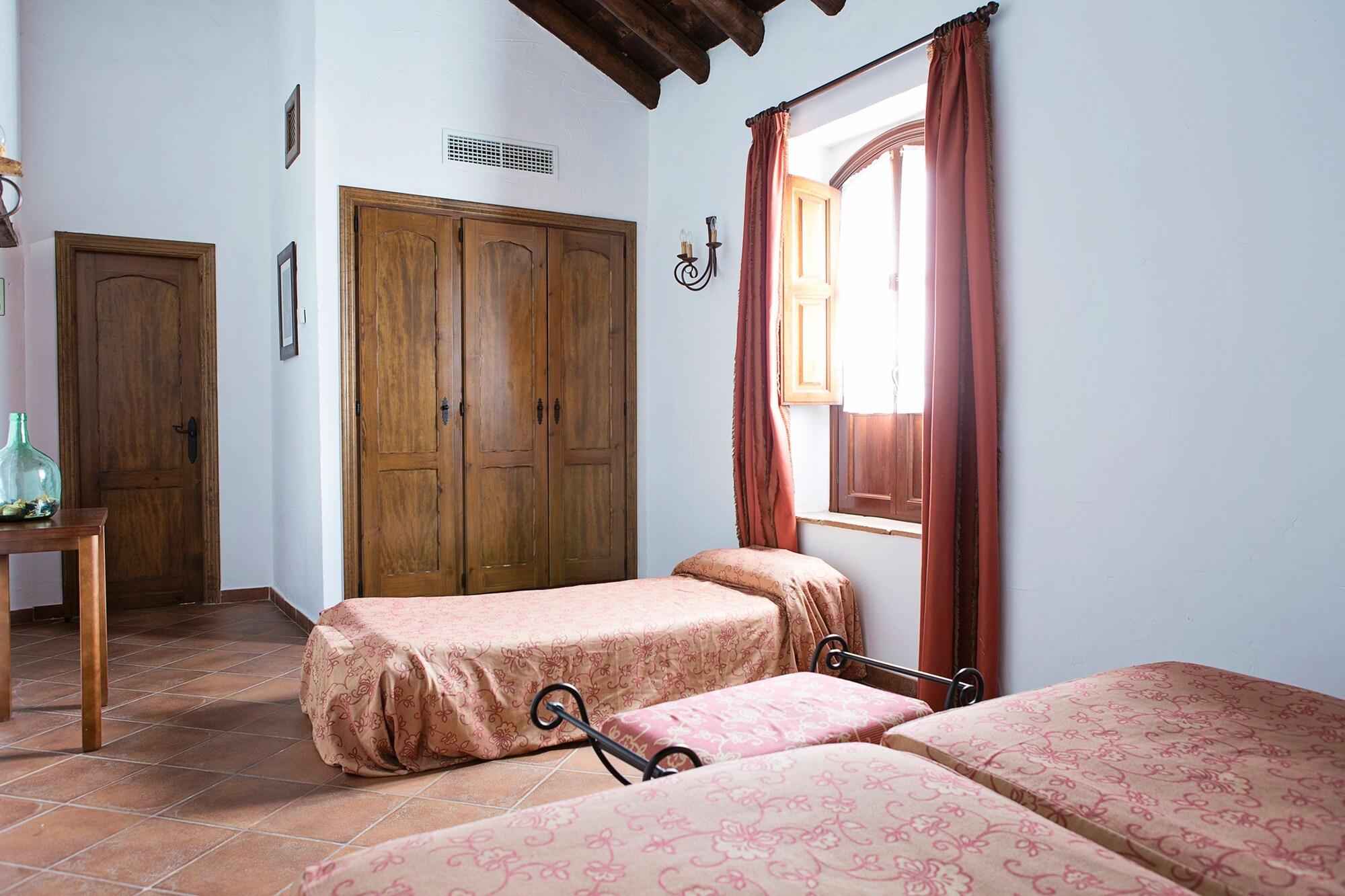 Habitación Doble Clásica con cama supletoria