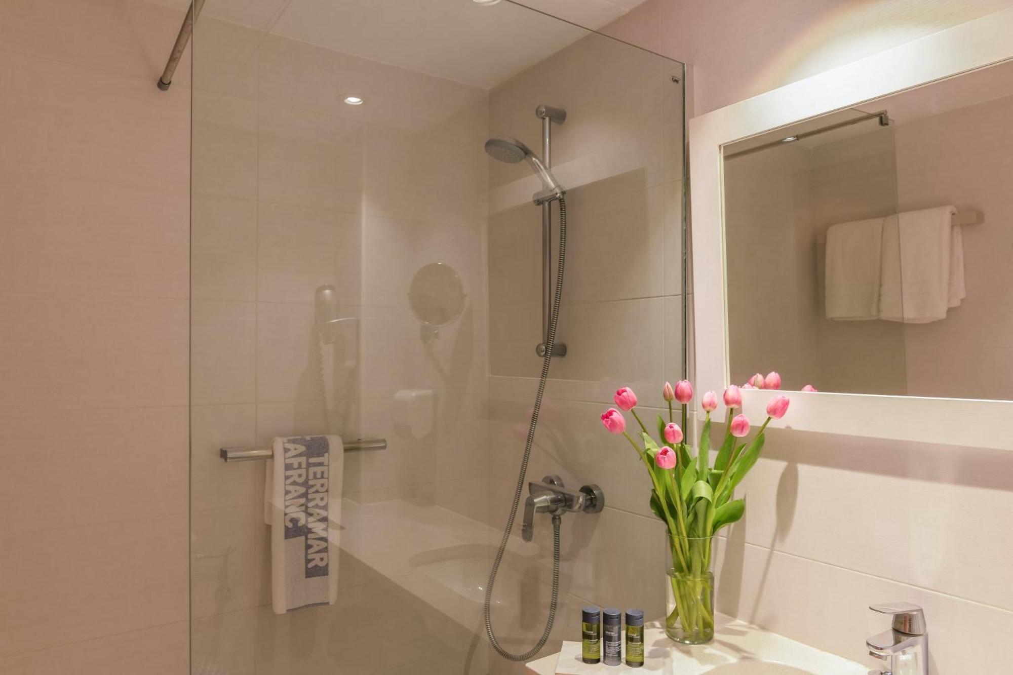 Double or Twin Room with Sea View,1498536526:JPEG