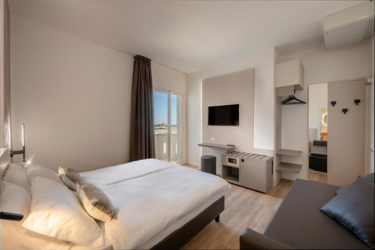 Habitación Triple Deluxe con vistas al mar