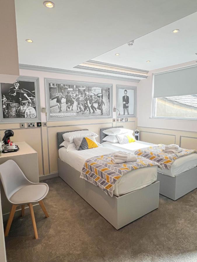 Deluxe Double or Twin Room