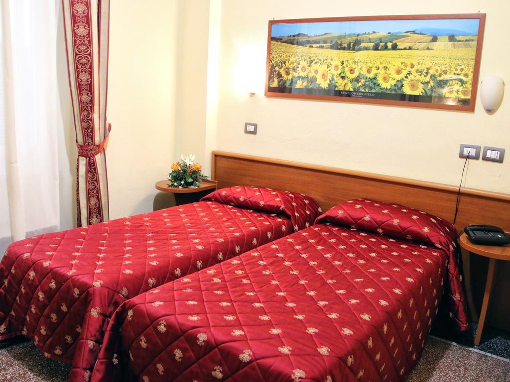 Quarto com 2 Camas de Solteiro