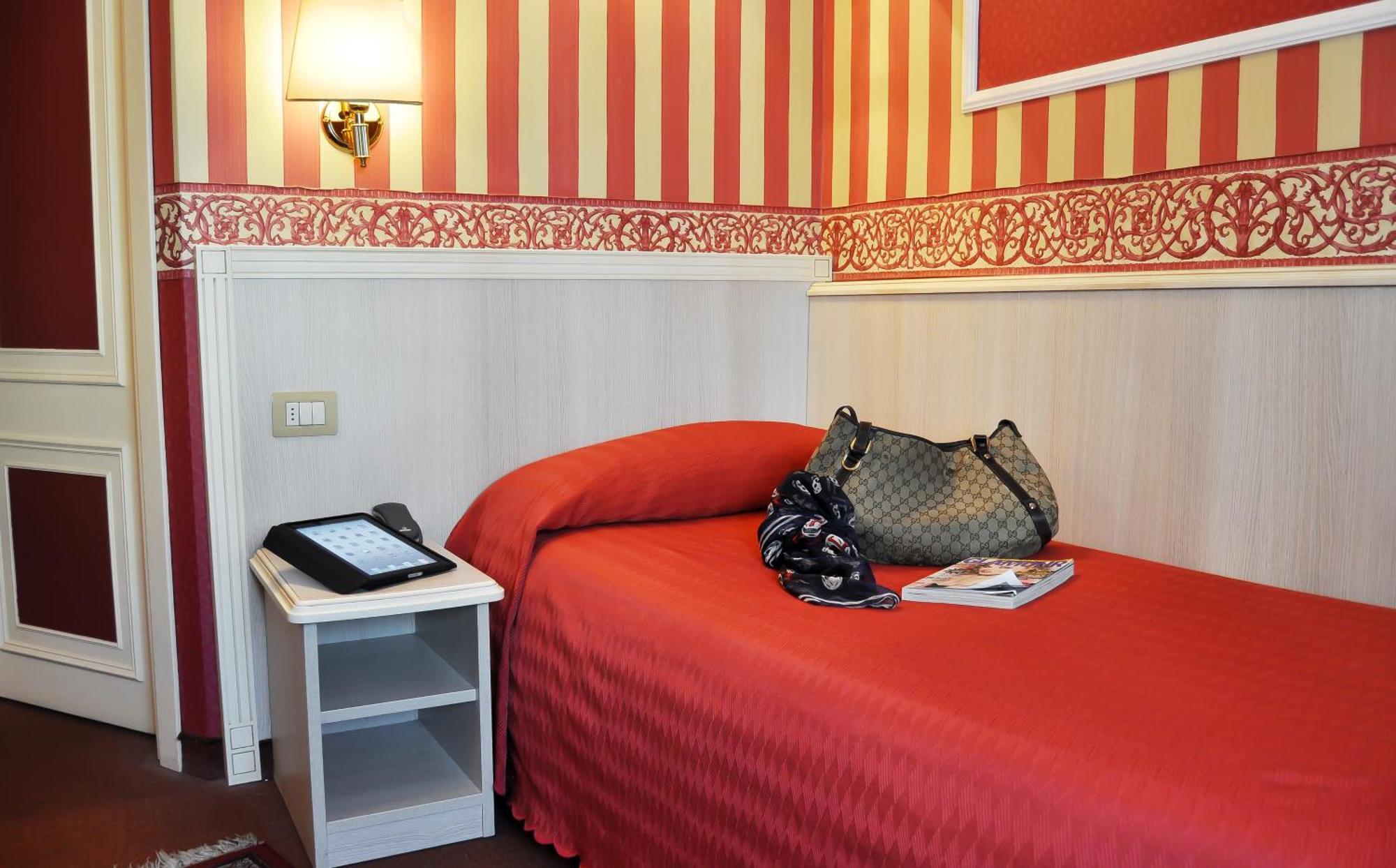 Single Room,1274554645:JPEG