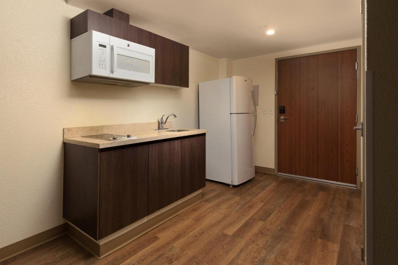 Standard Double Suite