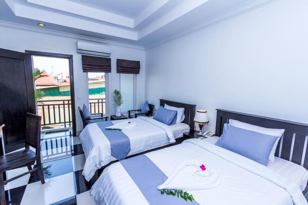 Deluxe Twin Room with Pool View,1305412399:JPEG