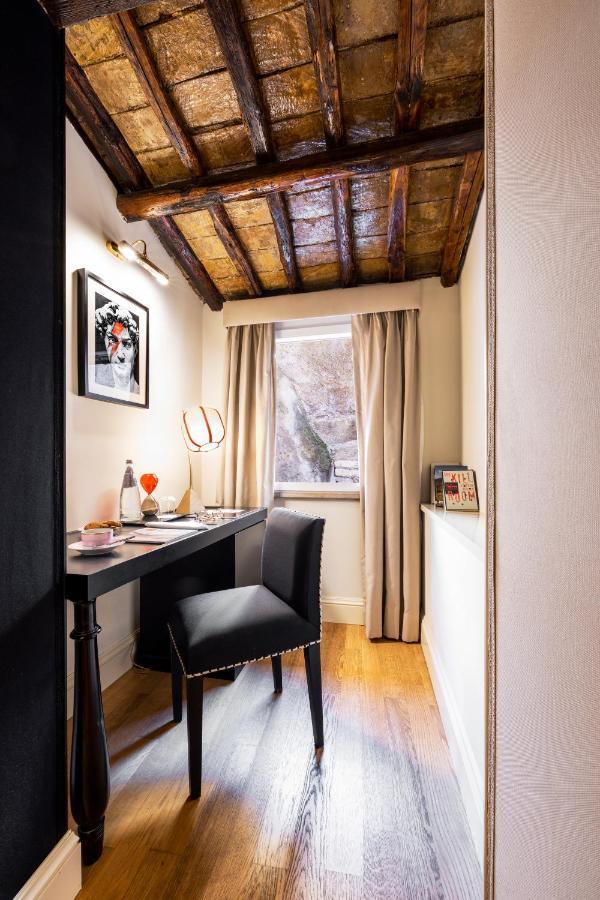 Small Single Room