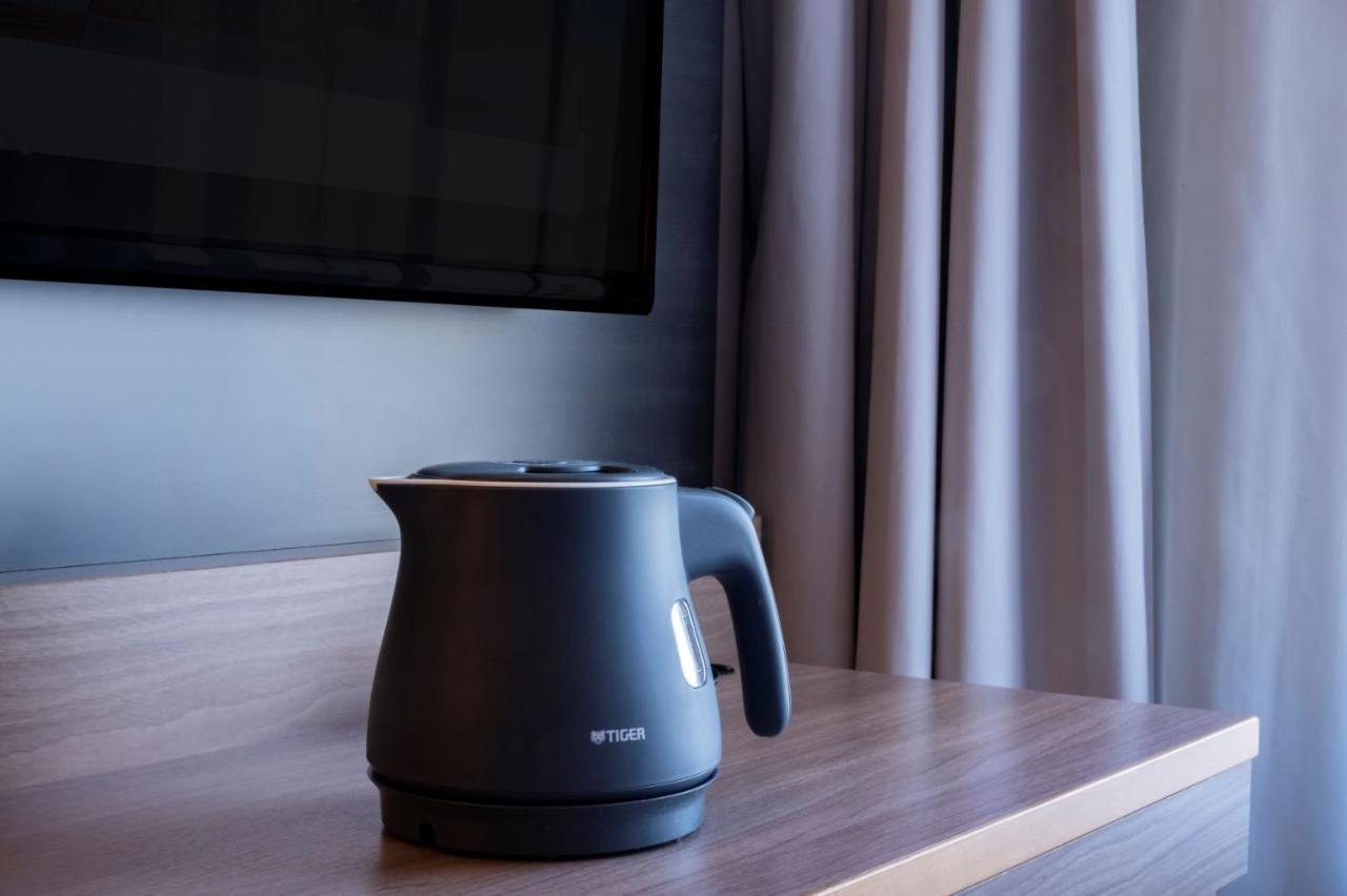 Standard Compact Twin Room Complimentary