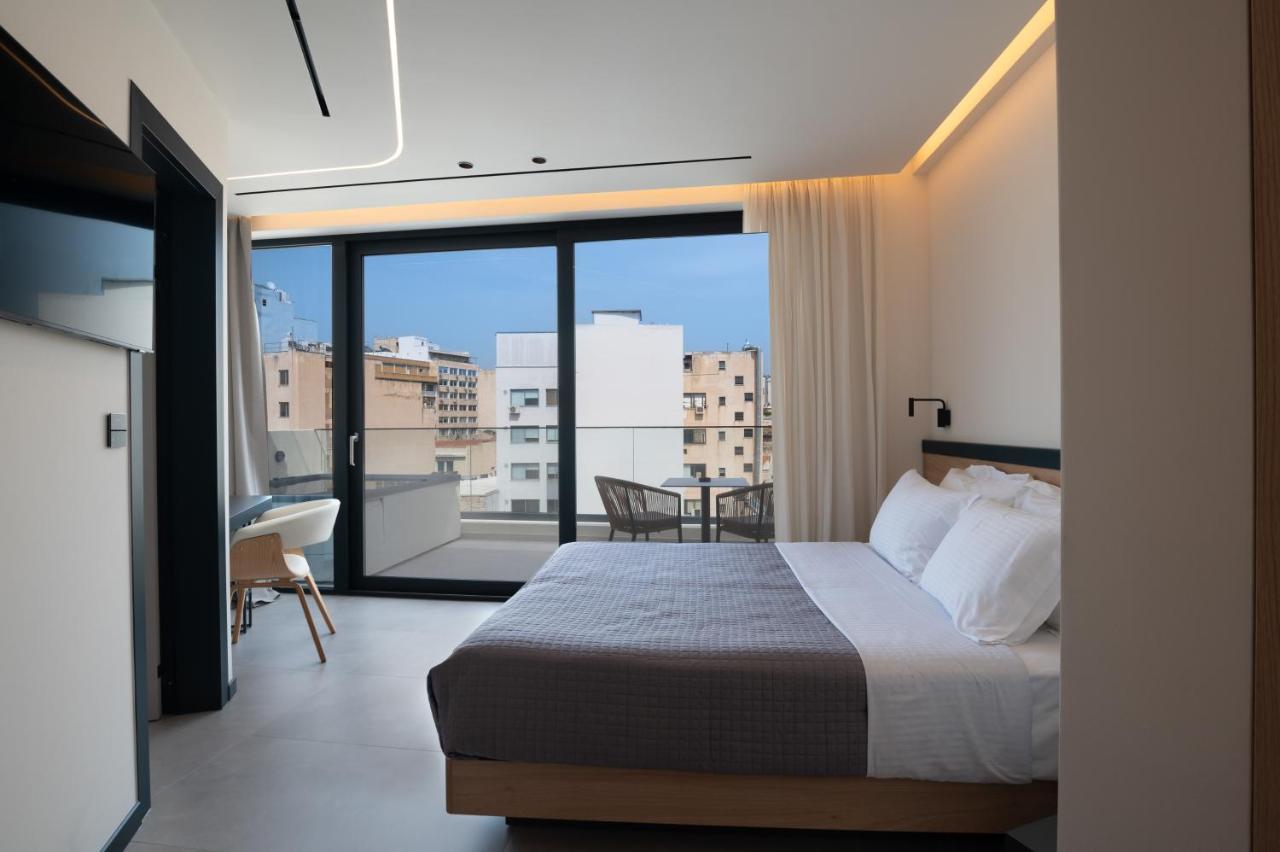 Penthouse Jacuzzi Suite