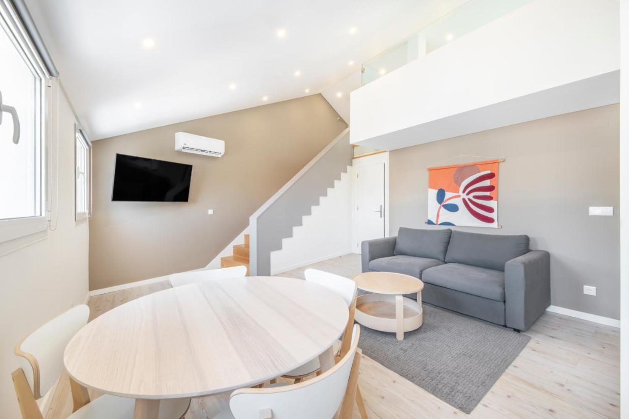 Duplex Apartment,1733125209:JPEG