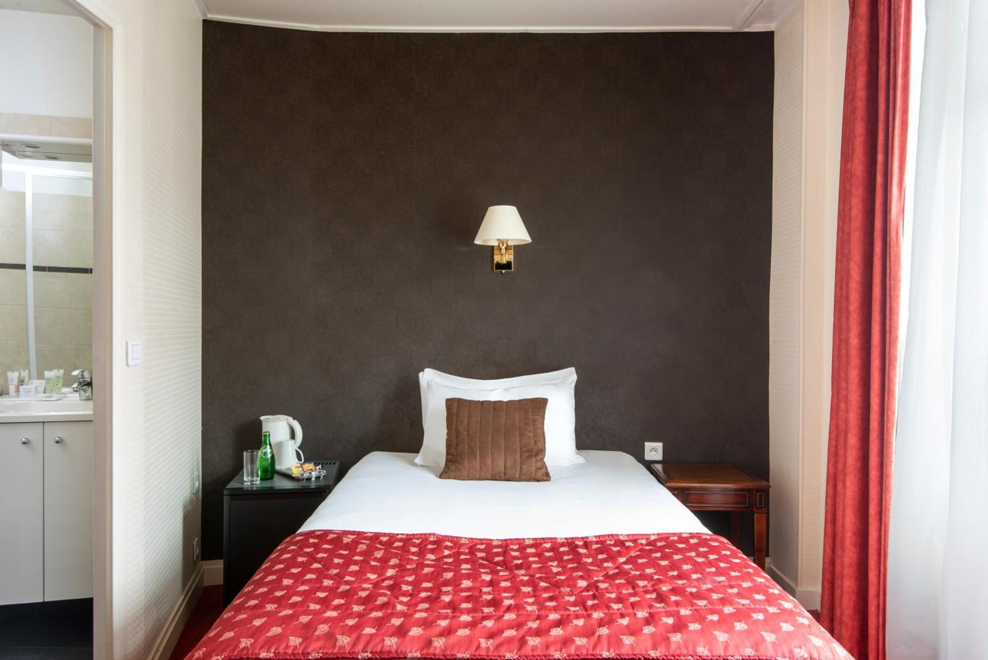 Single Room,1437075994:JPEG