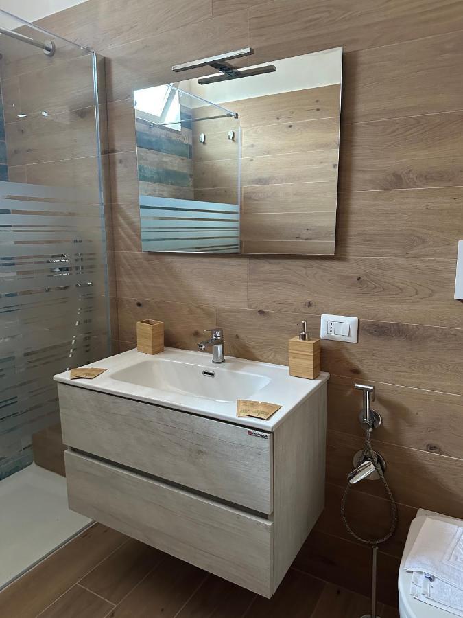 Double Room with Private External Bathroom,1466343122:JPEG