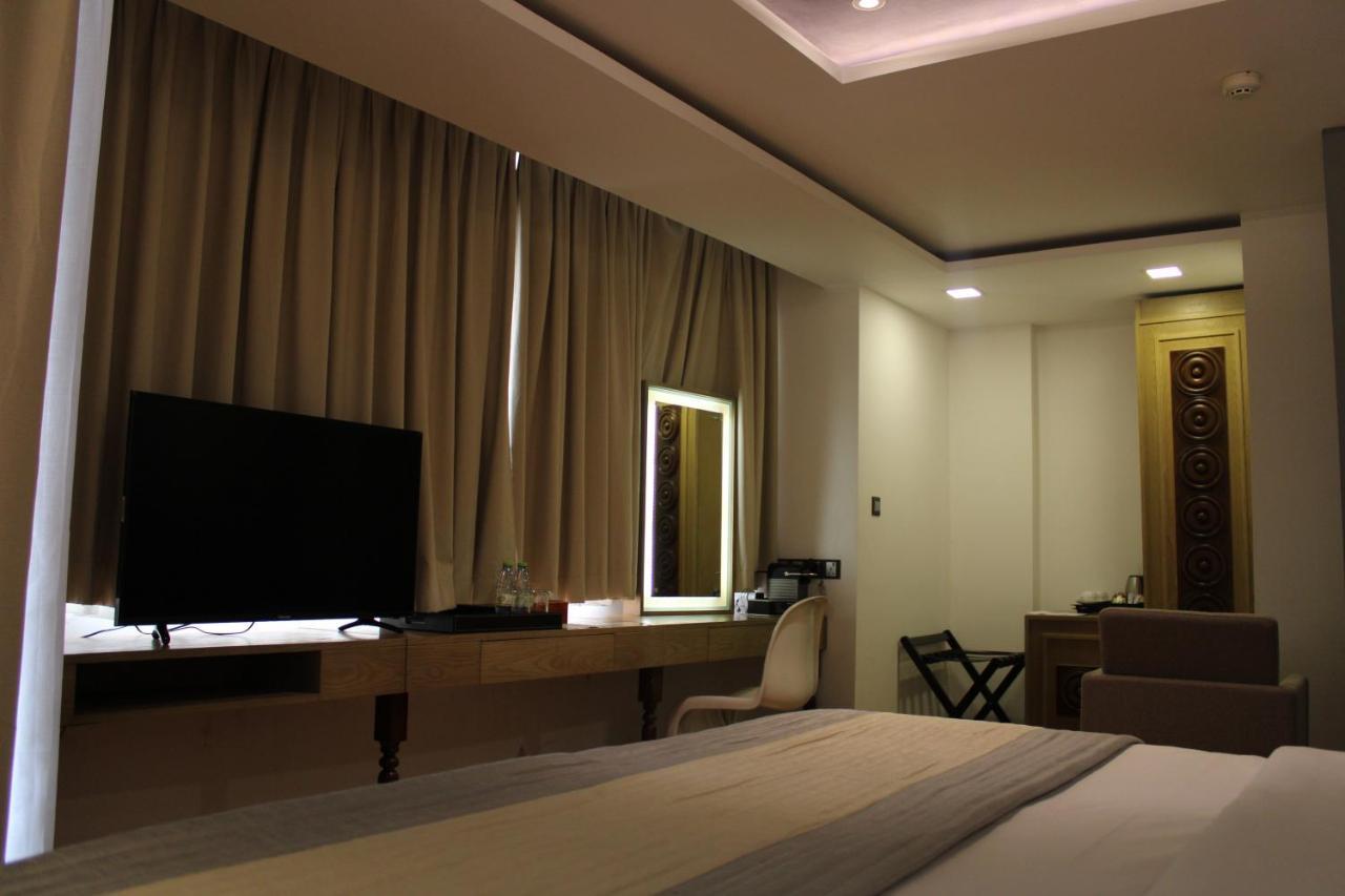 Junior Suite with Balcony,1660428305:JPEG