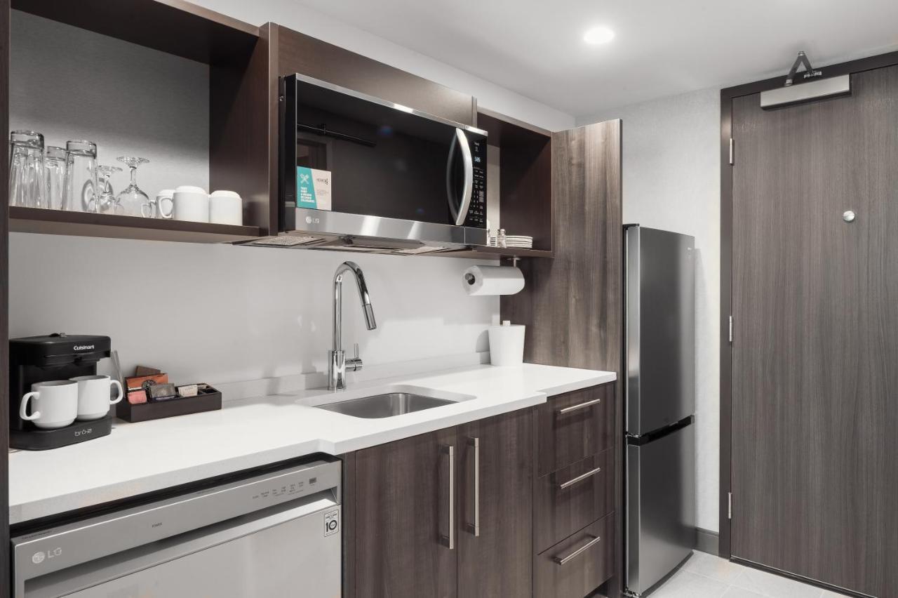 King Studio Suite