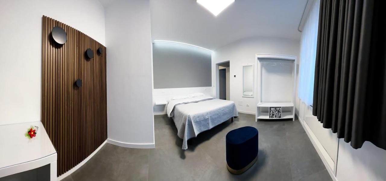 Camera Matrimoniale con Bagno Privato