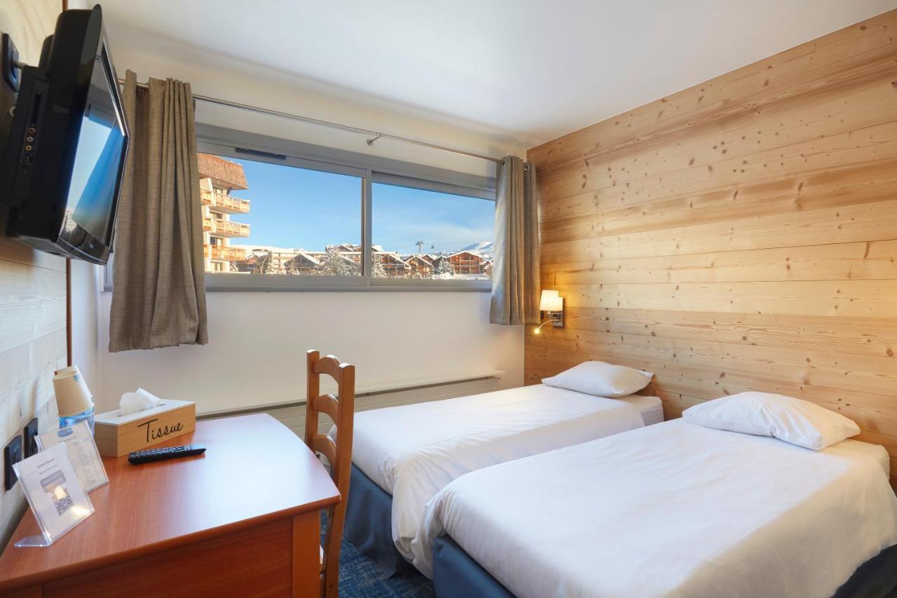 Twin Room,1521466144:JPEG