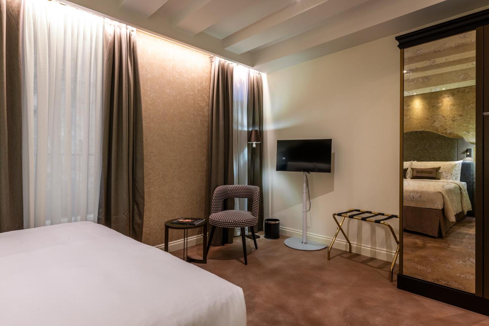 Deluxe Double Room Balcony