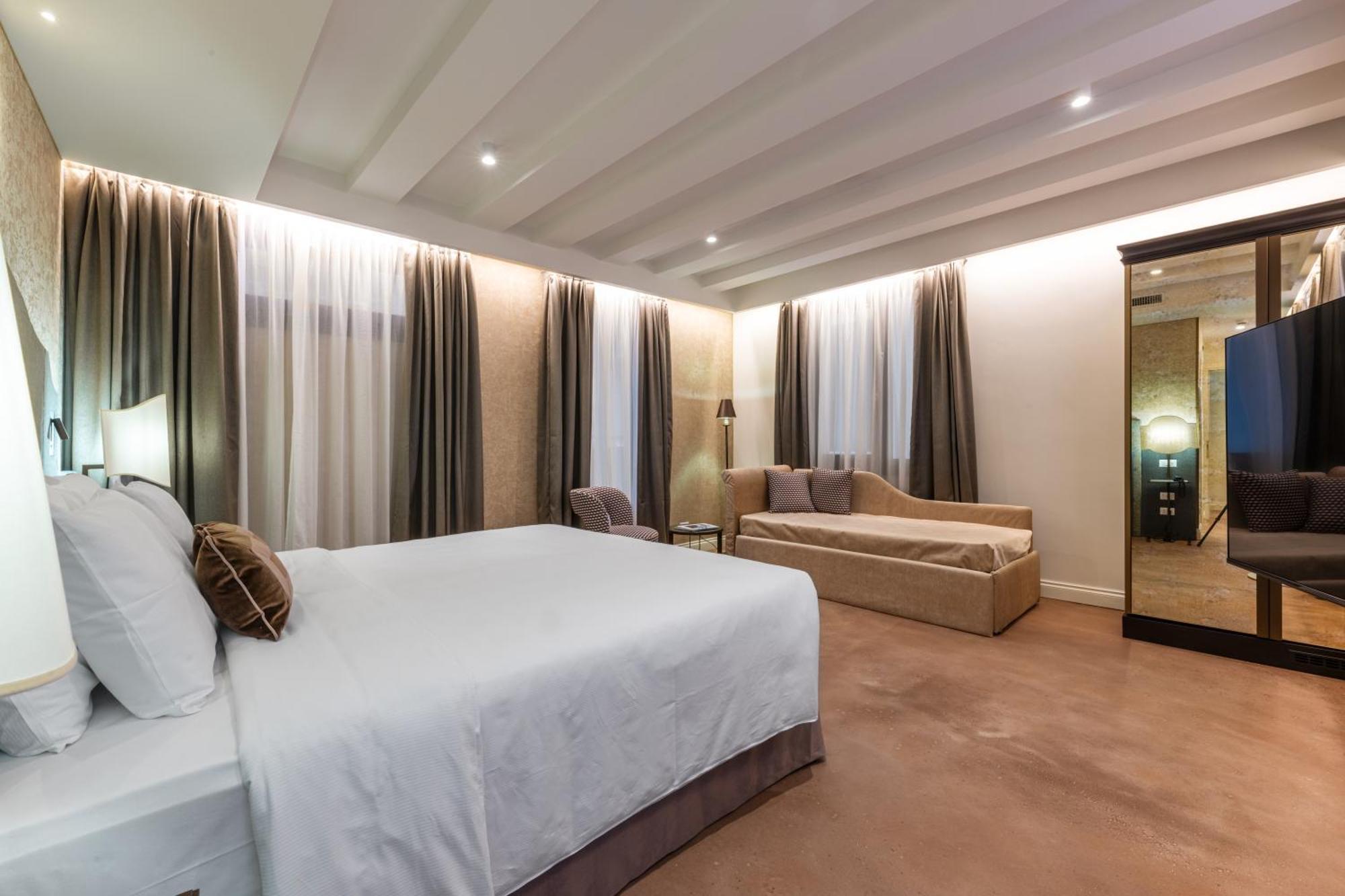 Junior Suite Balcony