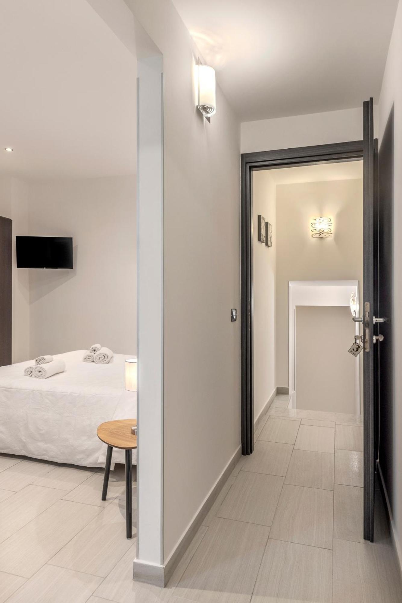 Large Double Room