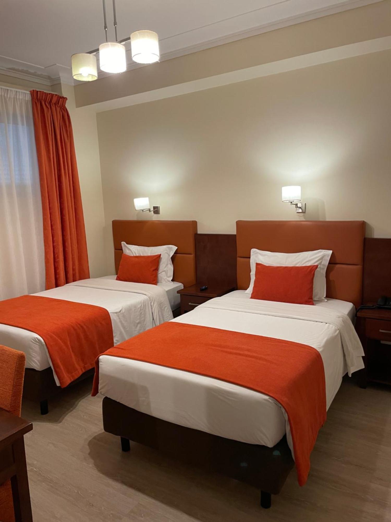 Twin Room,1209065293:JPEG