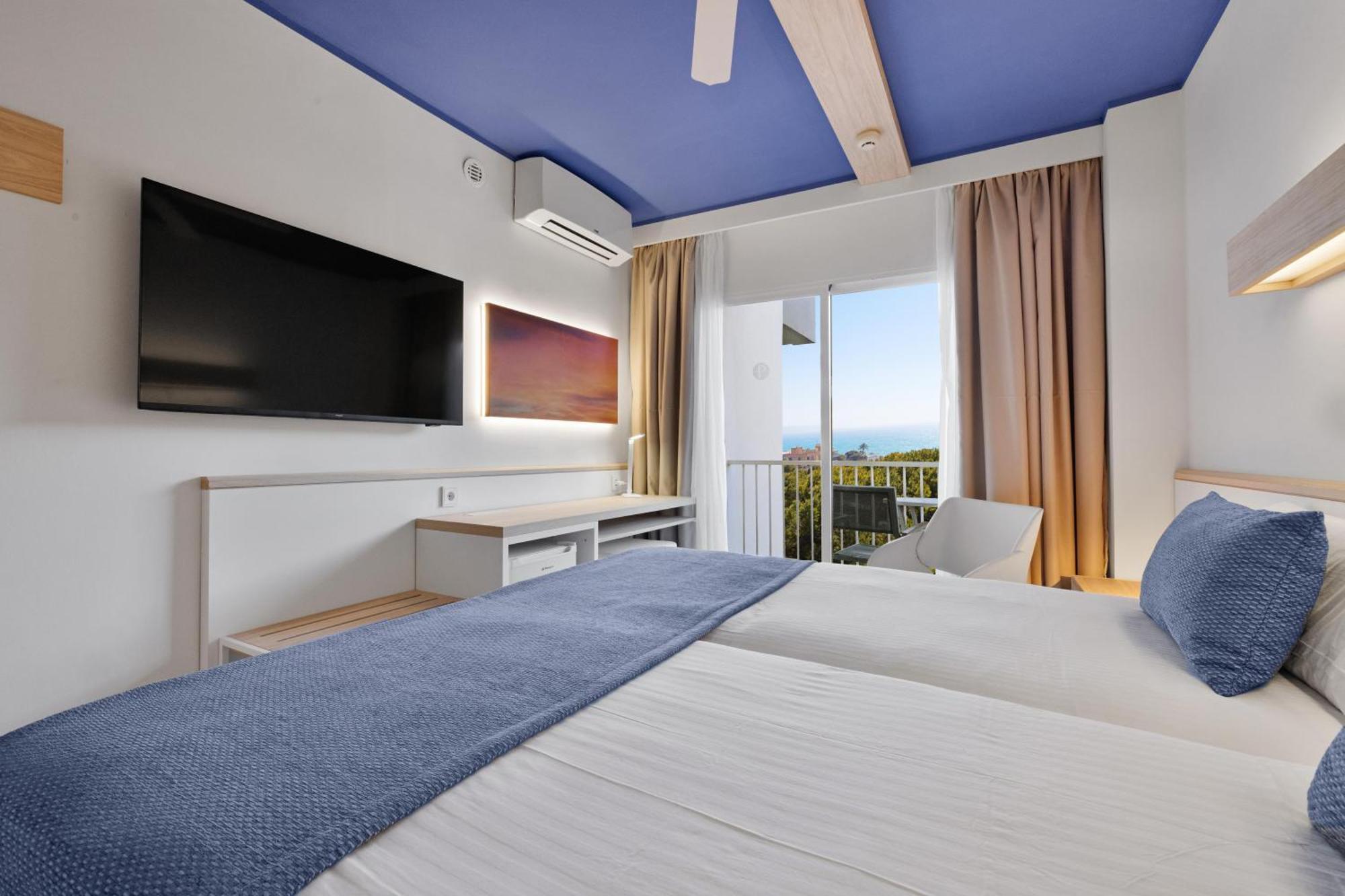Double Room Balcony Sea View