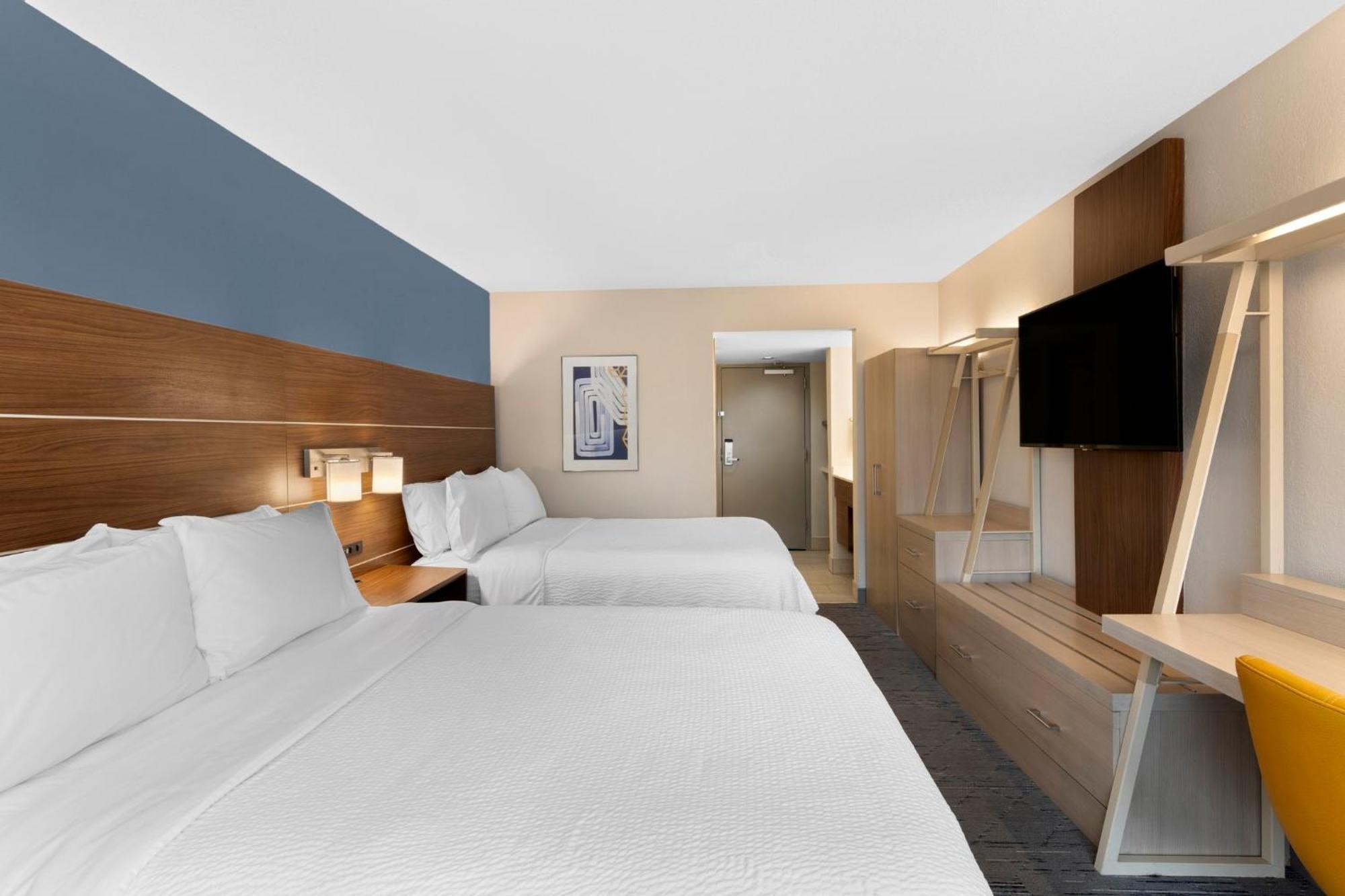 Standaard Kamer met 2 Queensize Bedden