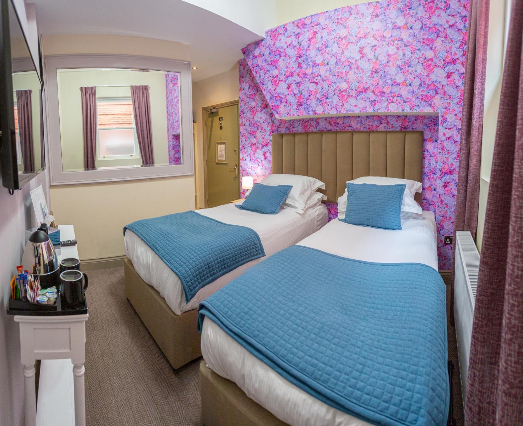 Twin Room with Private Bathroom,1591560581:JPEG