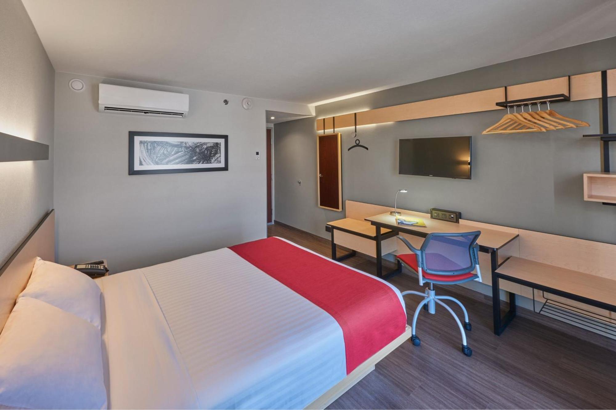 Queen Room