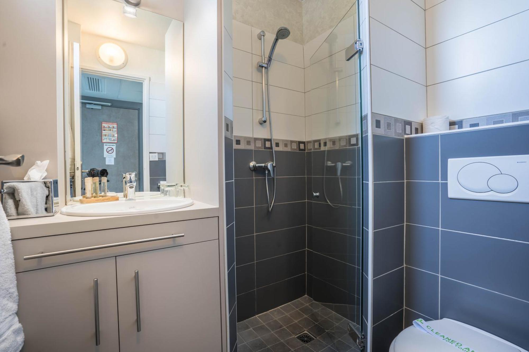 Triple room without balcony - panoramic sea view - First floor,1583066796:JPEG