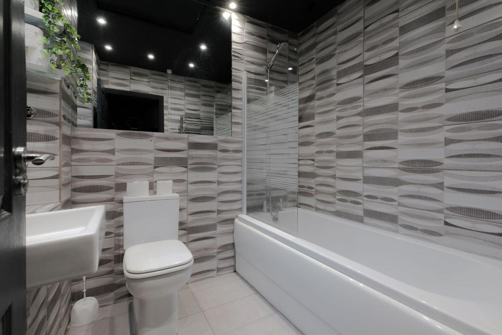 Double Room with Private Bathroom,1722881106:JPEG