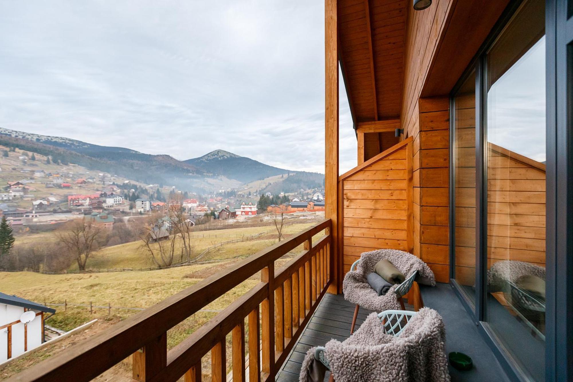 Double Room Mountain View