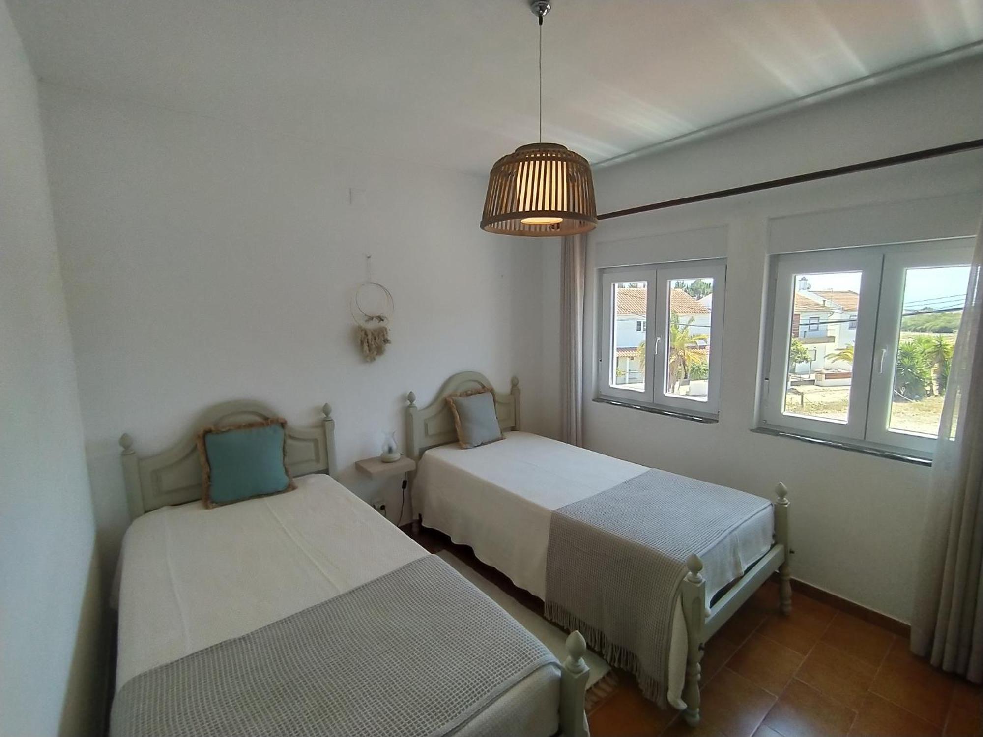 Quarto Twin com Casa de Banho Privativa