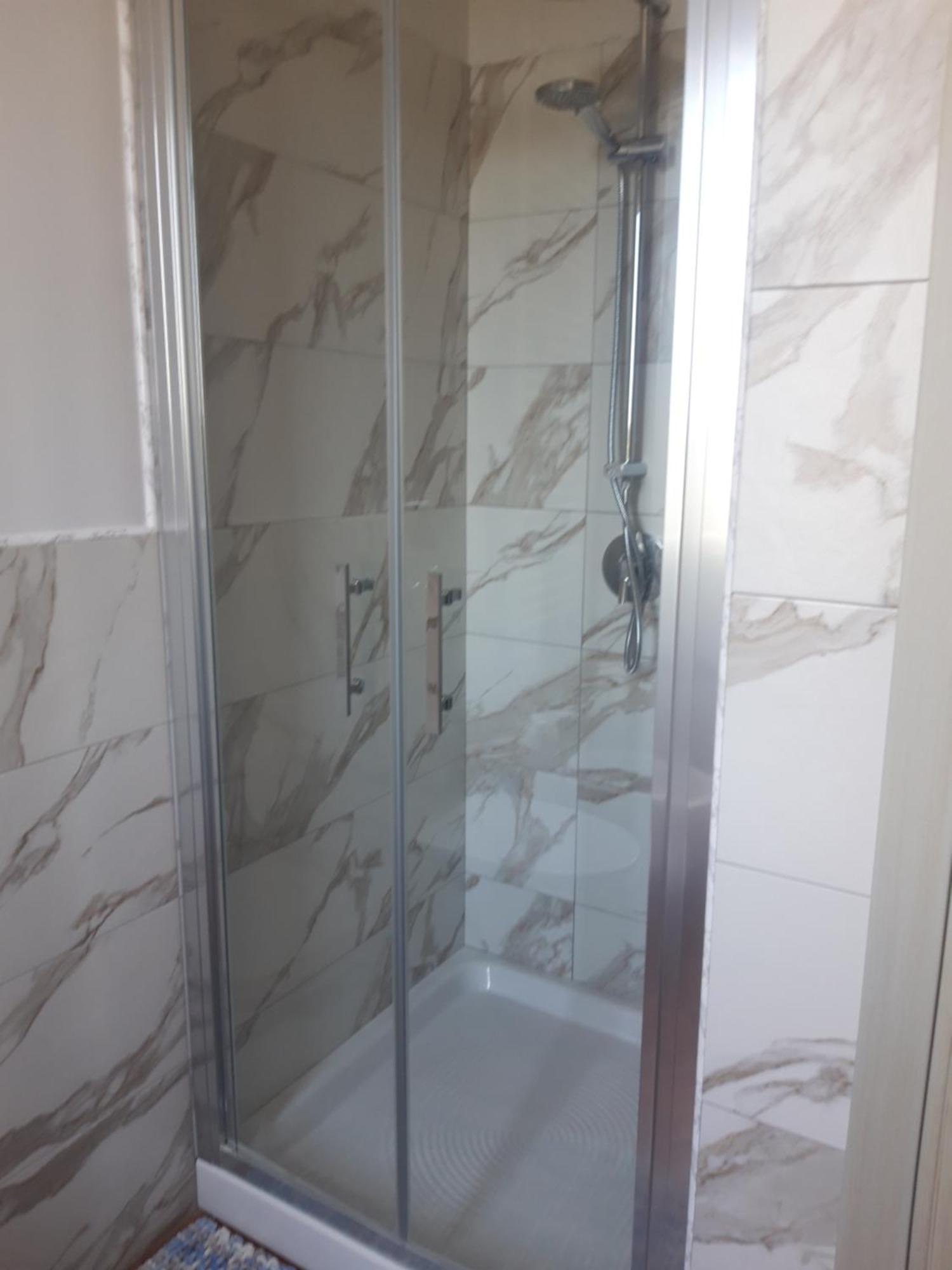 Camera Familiare con Bagno Privato